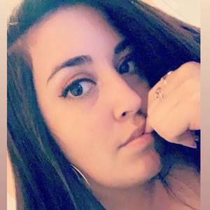 Meet your Posher, Carla